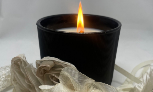 Abbey Jade Black Amber Candle